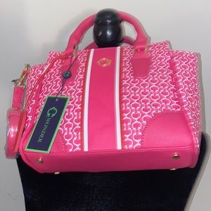 C Wonder fuchsia pink with logo design NEW